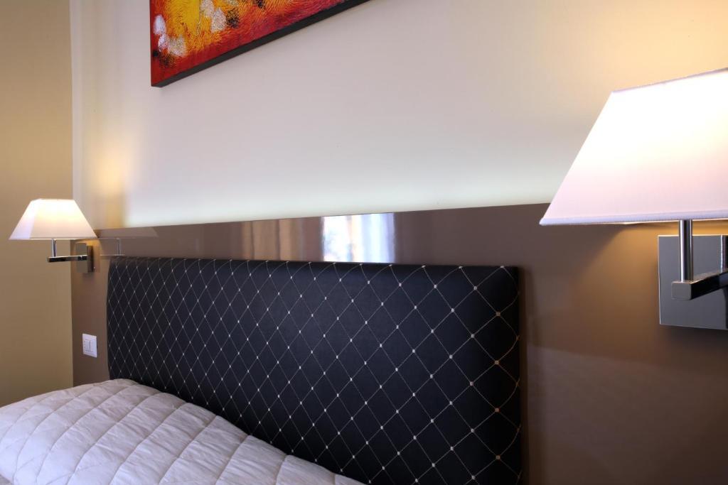 Hotel Ferton Milaan Kamer foto